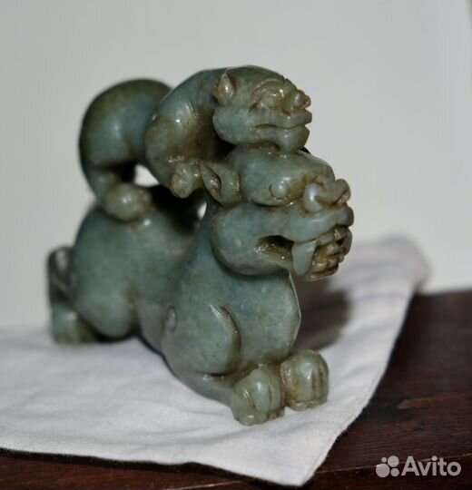 Статуэтка из нефрита Два Тигра