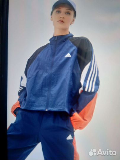 Adidas спортивный костюм женский новый