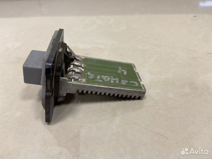 Резистор печки Hyundai Sonata EF G4JP 2005