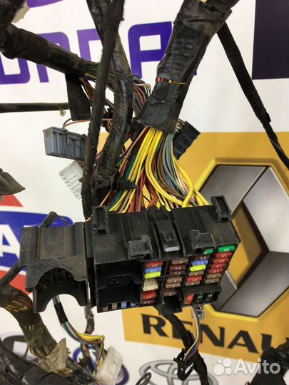 Проводка салона коса Renault logan 2