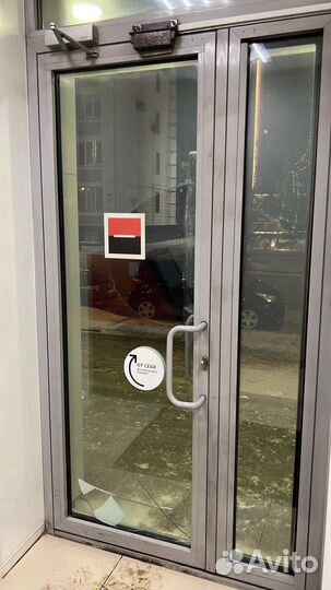 Тамбурные двери в магазин