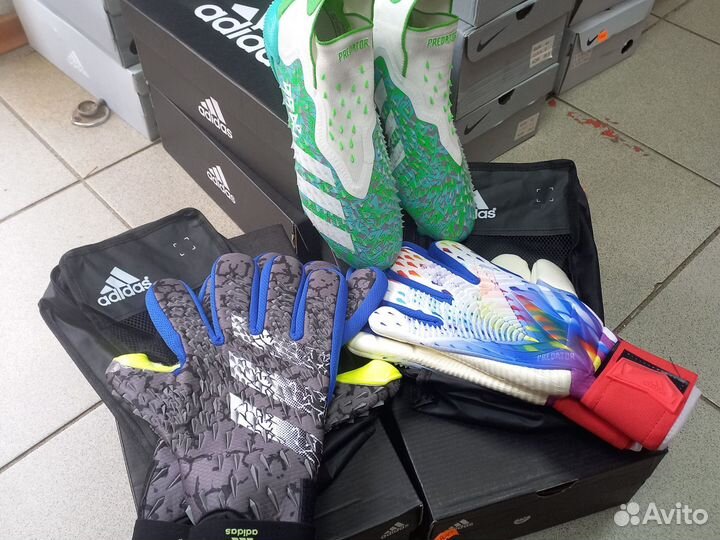 Вратарские перчатки adidas predator pro