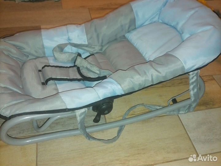 Шезлонг детский