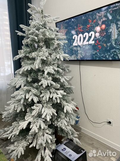 Елка искусственная литая заснеженная