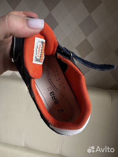 Кроссовки детские