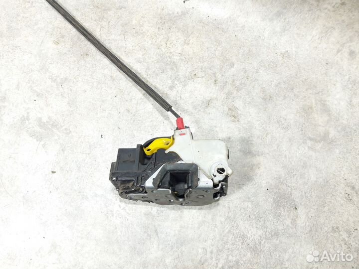 Замок передней левой двери Шевроле Авео т300