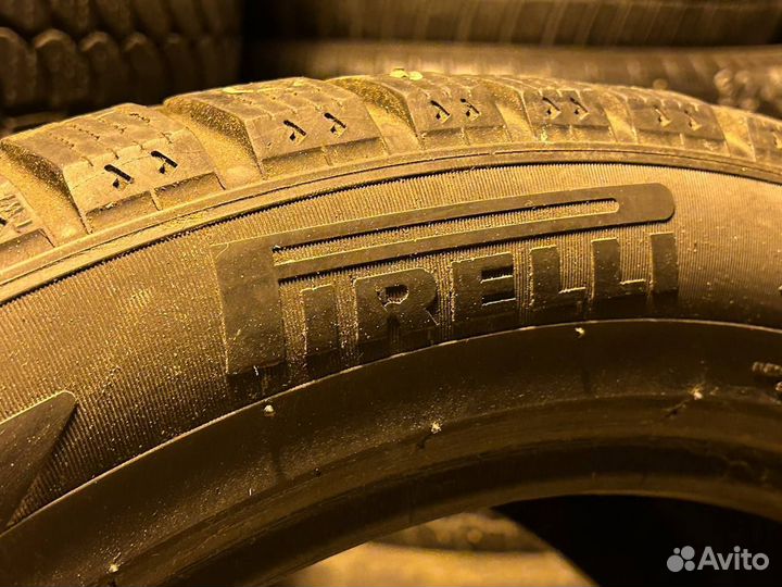 Pirelli Ice Zero 295/40 R20 110H