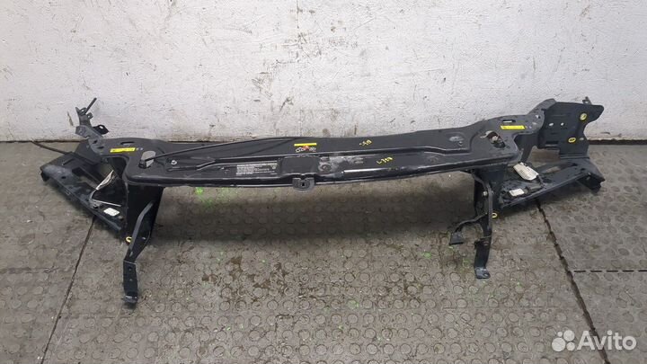 Рамка капота Volvo XC90, 2008