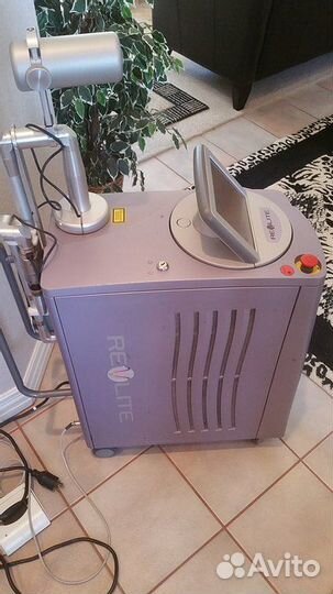 Cynosure Revlite SI Q-Switched Nd:YAG Laser