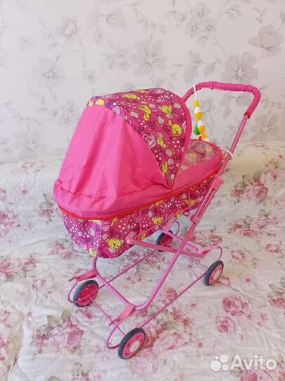 Кукольная коляска для куклы
