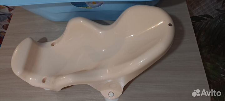 Детская ванночка для купания с подставкой