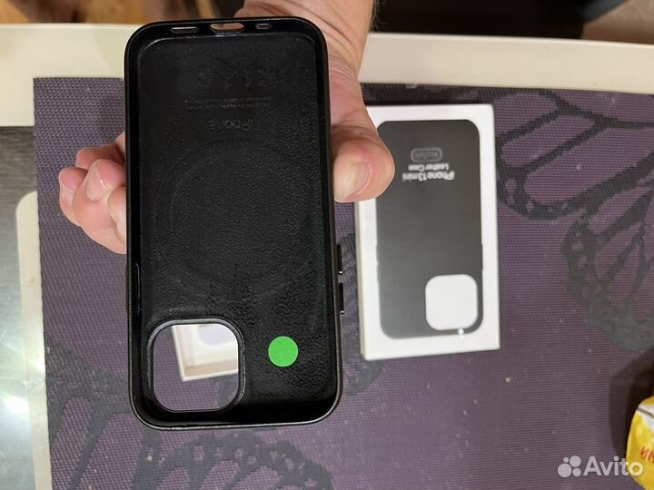 Оригинальный чехол на iPhone 13 mini