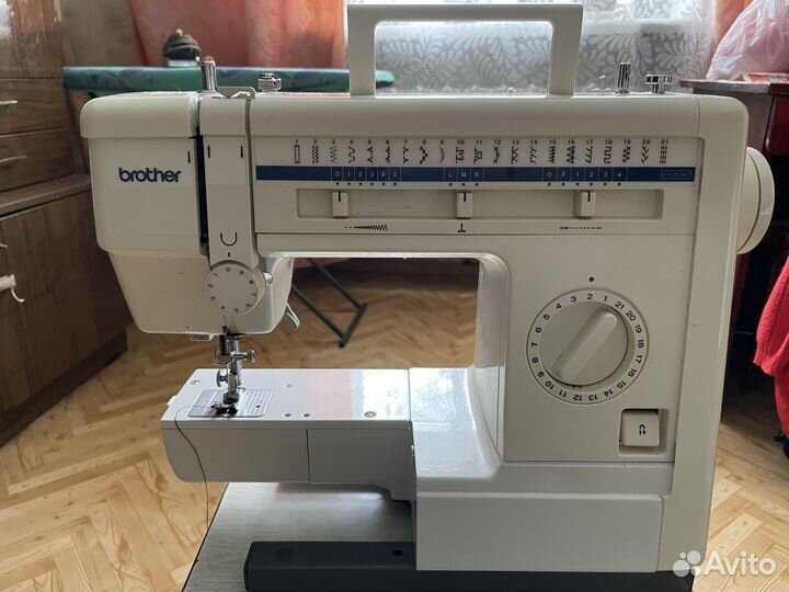 Продаю швейную машинку «Брайзер»»