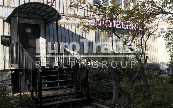 Продам торговое помещение, 303 м²