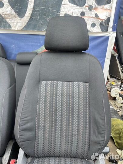 Комплект сидений Volkswagen Polo 5 рестайлинг CWV