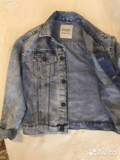 Куртка джинсовая