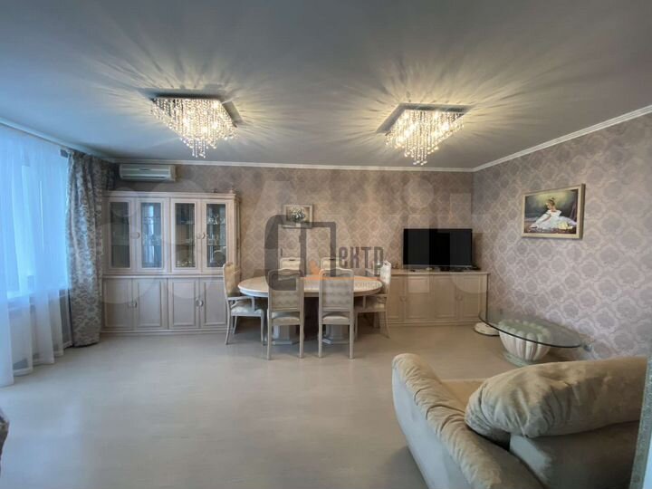 3-к. квартира, 112,8 м², 4/8 эт.