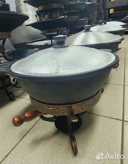 Чугунный. - садж 40см