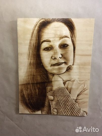 Портрет на дереве