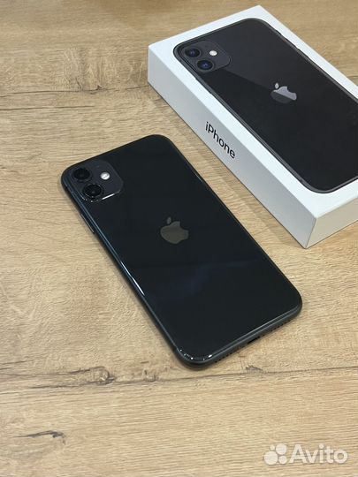 iPhone 11, 64 ГБ