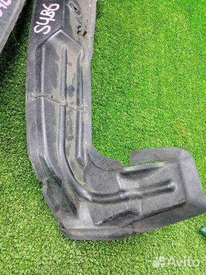 Пыльник крыла передний Audi S4 B6