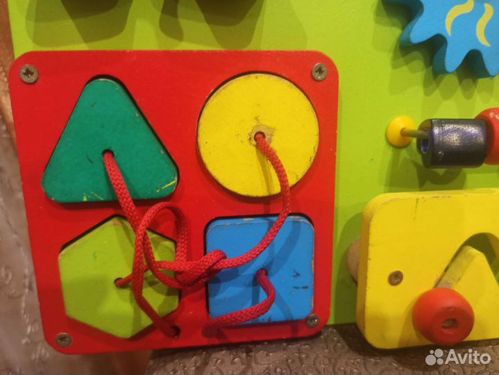 Развивающая доска-Бизиборд б/у