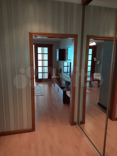 Квартира-студия, 67 м², 2/5 эт.