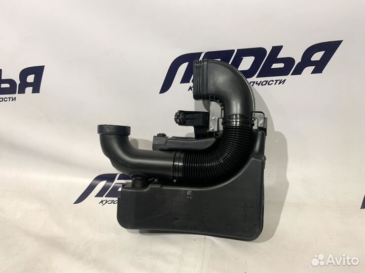 Резонатор воздушного фильтра Kia Rio 3(10-17)