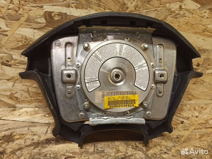 Подушка безопасности руля Opel Astra F