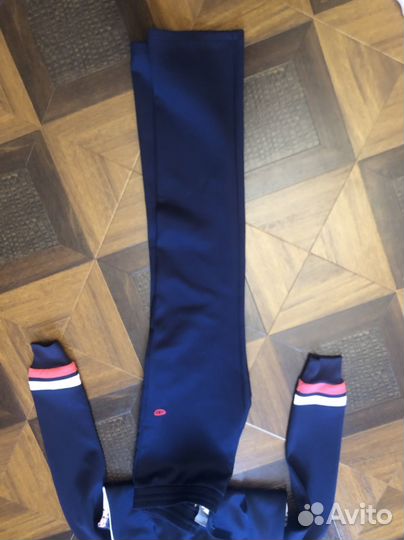 Спортивный костюм женский