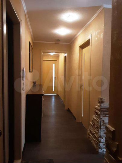 3-к. квартира, 60 м², 2/5 эт.