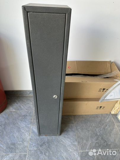 Сейф металлический