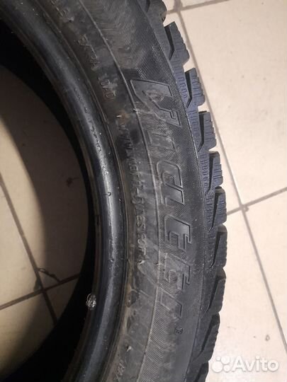 Viatti Brina Nordico V-522 245/45 R17 94T