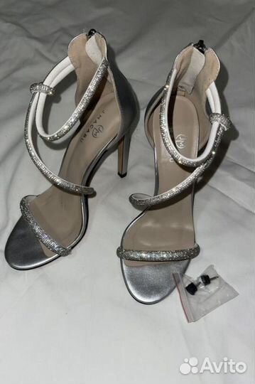 Босоножки женские