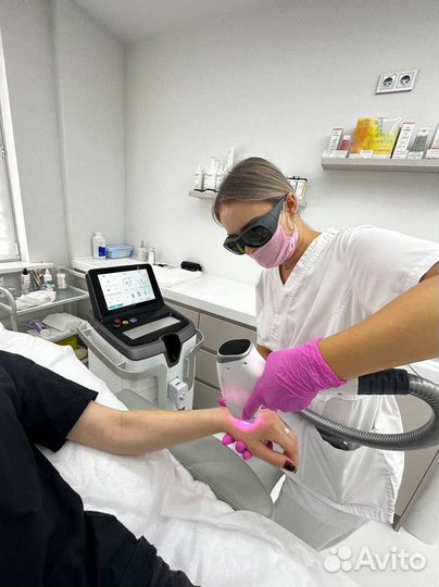 Портативный аппарат для гидродермабразии