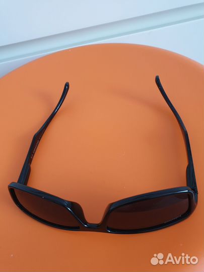 Новые солнцезащитные очки для мальчика