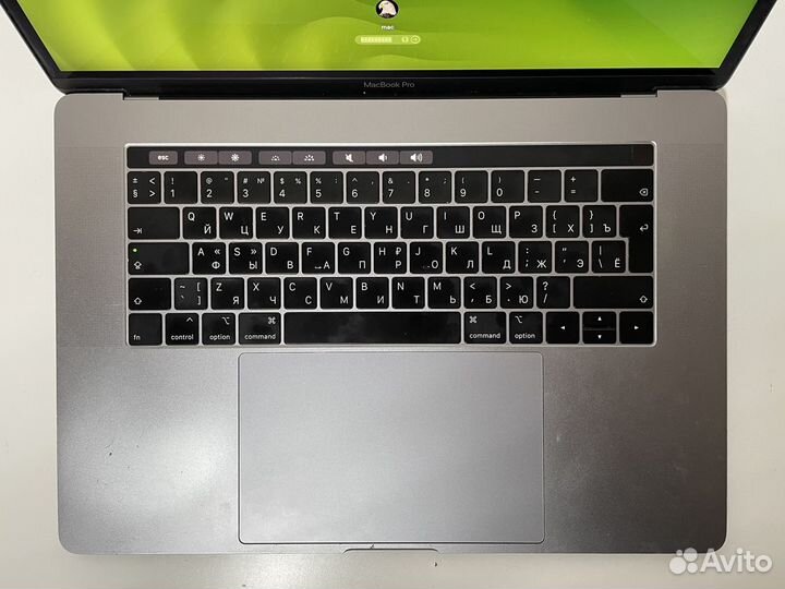 Macbook pro 15 2018 i7 16gb