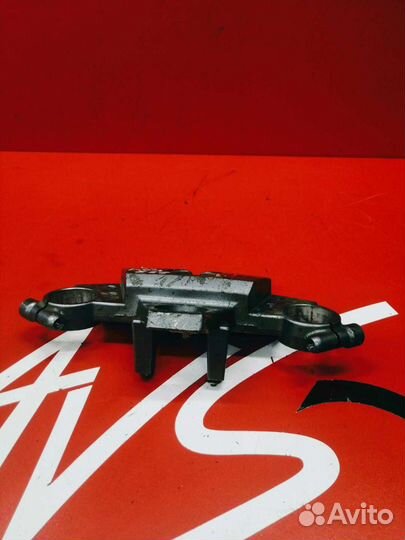 Верхняя траверса Kawasaki ZZR400 90-92