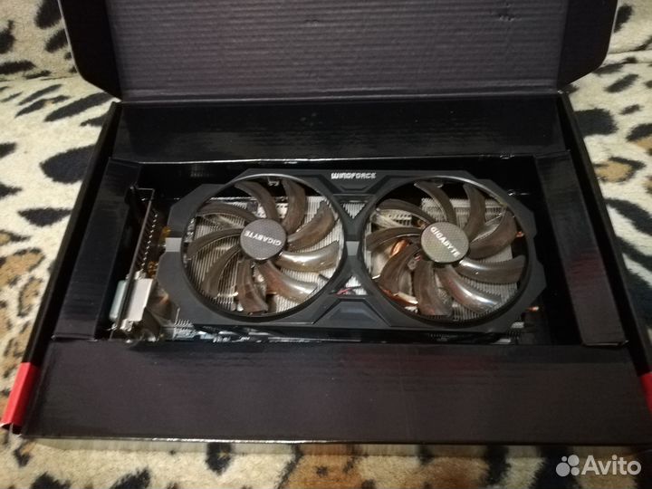 Видеокарта gigabite windforce radeon r9 285