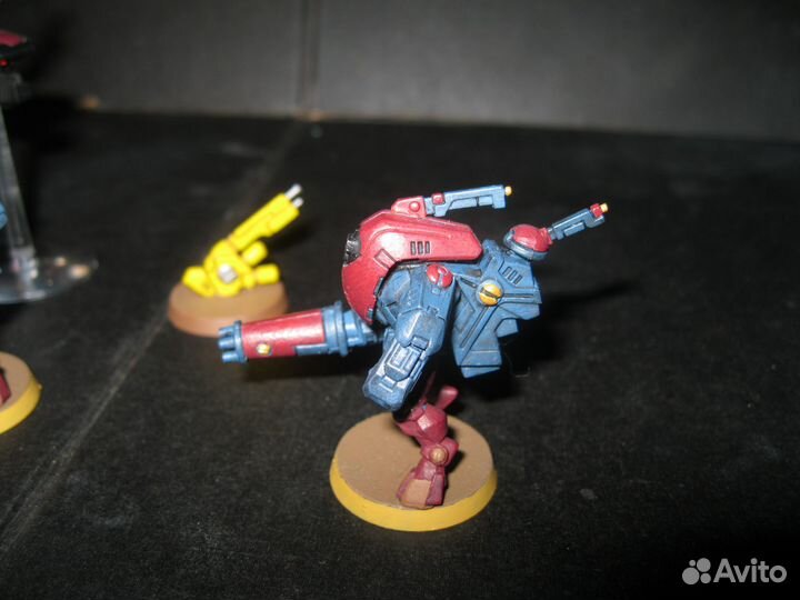 Warhammer 40000 миниатюры-Тау Стелс команда