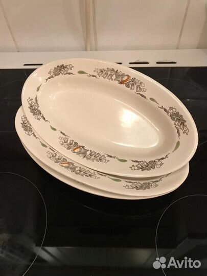 Набор тарелок