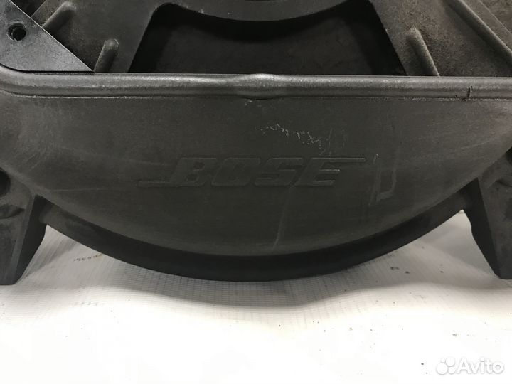 Сабвуфер Audi A8 D3