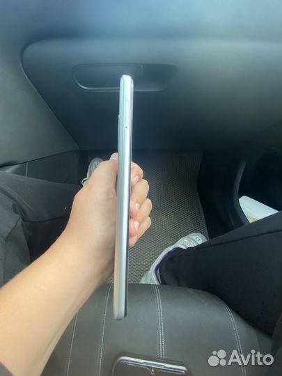 Телефон wiko 10