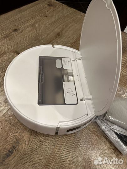 Робот-пылесос Xiaomi Robot Vacuum-Mop Essential
