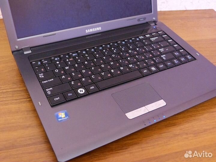 Ноутбук Samsung NP-R425