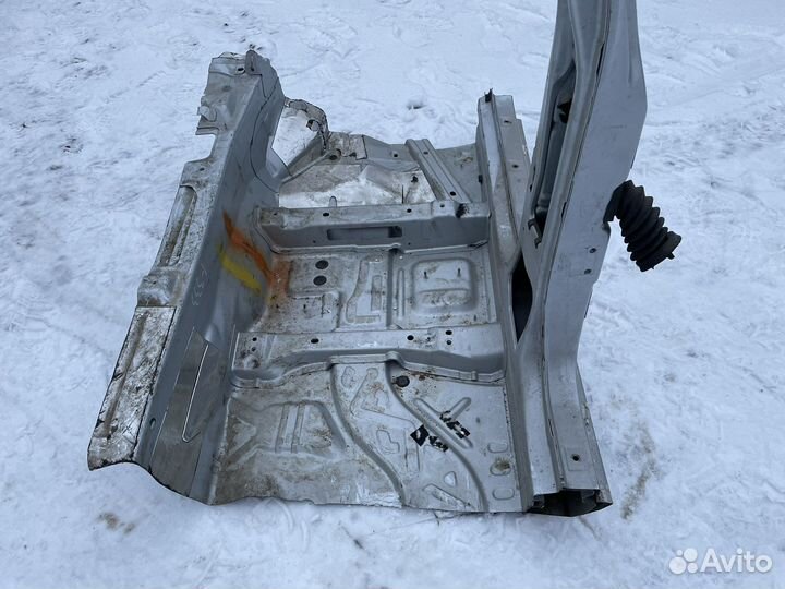 Порог правый Mercedes W211