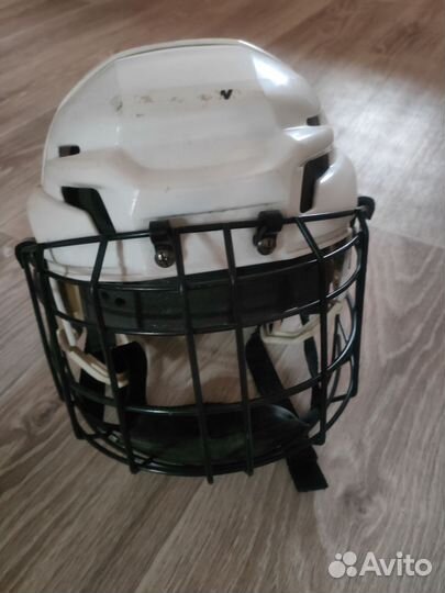 Шлем хоккейный