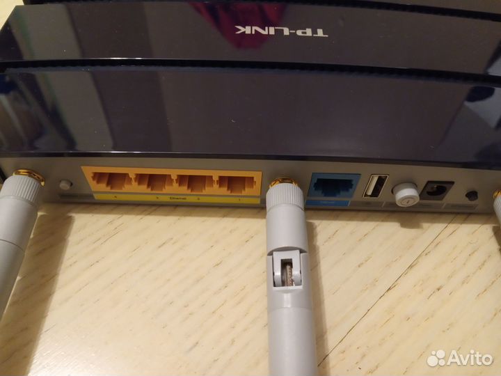 TP-link модель TL-WR1045ND