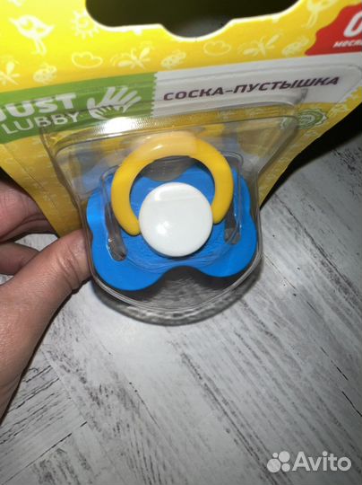 Соска-пустышка со скошенным соском, 0+