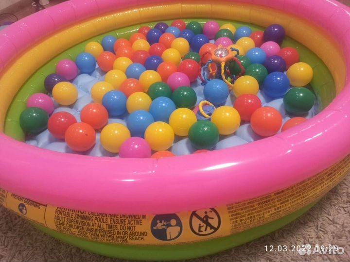 Сухой бассейн и Шарики для сухого бассейна